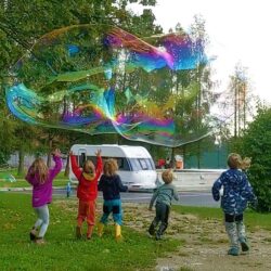 eine riesengroße Seifenblasen von Bubbles4you