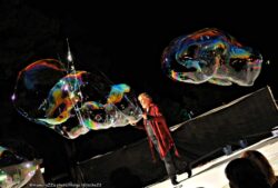 Bubbles4you Riesenseifenblasen Night Show 6